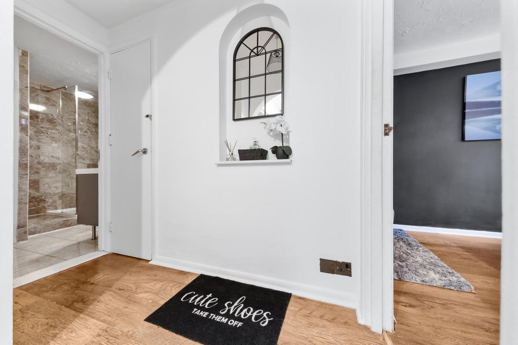 Quirky Canary 2Bed, Free Parking, Smart Tv & Games Londres Exterior foto