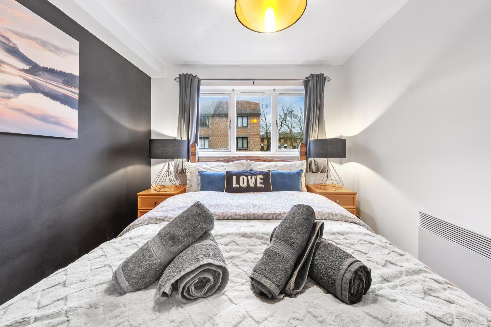 Quirky Canary 2Bed, Free Parking, Smart Tv & Games Londres Exterior foto